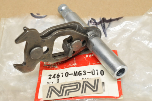 NOS Honda XL600 R XR500 R XR600 R Gear Shift Change Spindle Shaft