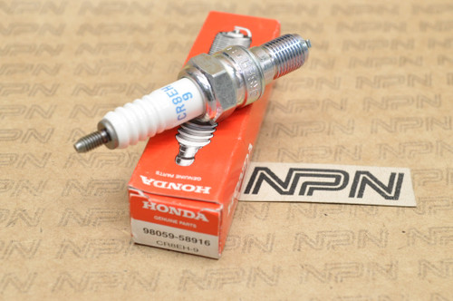 NOS Honda CB400 CBR900 VF750 VFR750 VTR250 XR250 NGK Spark Plug
