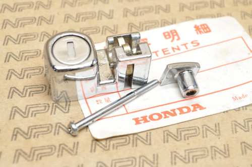 NOS Honda CB200 CB350 CB400 CB500 CB750 CL350 Gas Cap Lock Latch