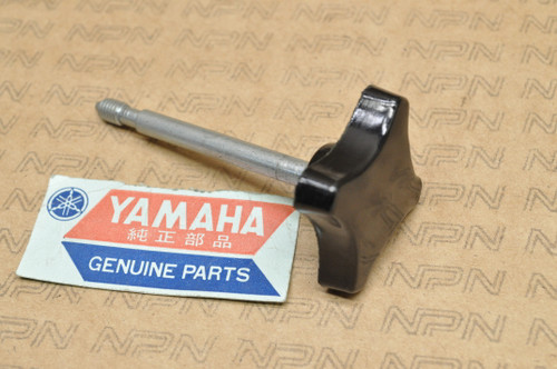 NOS Yamaha G6 G7 L5T YG5 Right Side Oil Tank Cover Knob 209