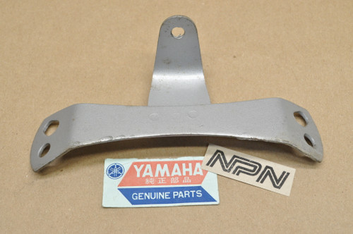 NOS Yamaha AT1 AT2 CT1 DT1 HT1 RT1 Front Fender Stay Bracket 284