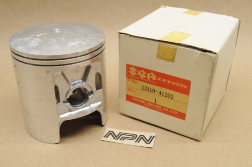 NOS Suzuki 1976-77 RM370 Standard Size Piston 12110-41202 - NOS