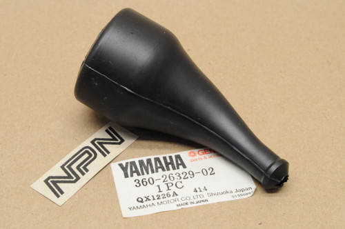 NOS Yamaha DT250 DT360 DT400 RD250 RD350 Carburetor Boot 360-26329
