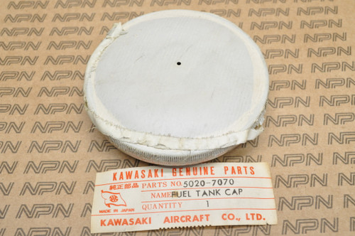 NOS Kawasaki A1 A1SS A7 A7SS F8 F9 H1 KH500 W1 W2 Fuel Gas Tank