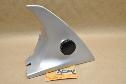NOS Honda CA72 CA77 Left Frame Carburetor Side Cover & Knob 17361