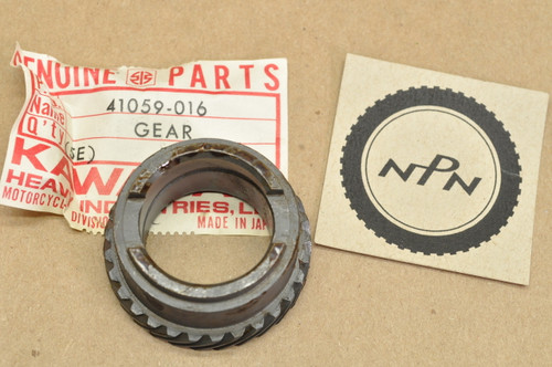 lycolyco2004様 LE PHIL SPORTS》テックダンボールスタンドカラーブルゾン | LE PHIL