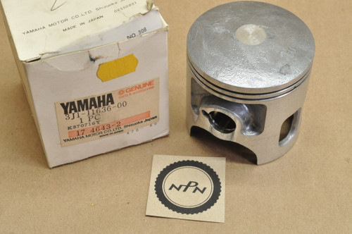 NOS Yamaha 1980 DT175 G .50 Oversize Piston 3J1-11636-00