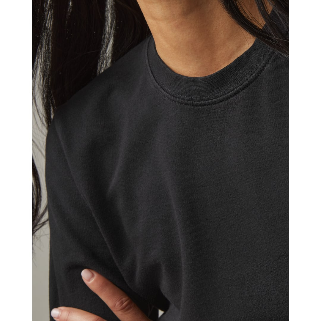 Black (995)