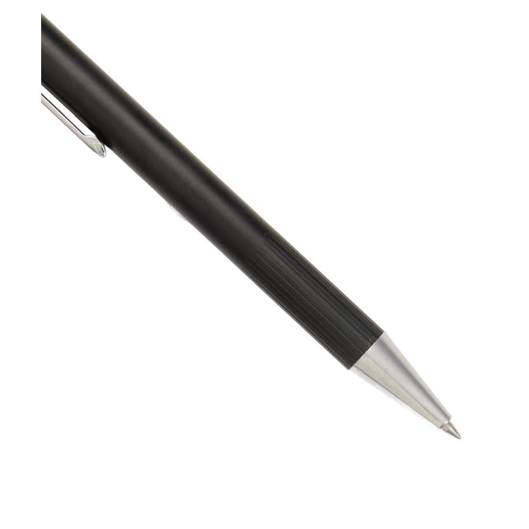Black (BK)
