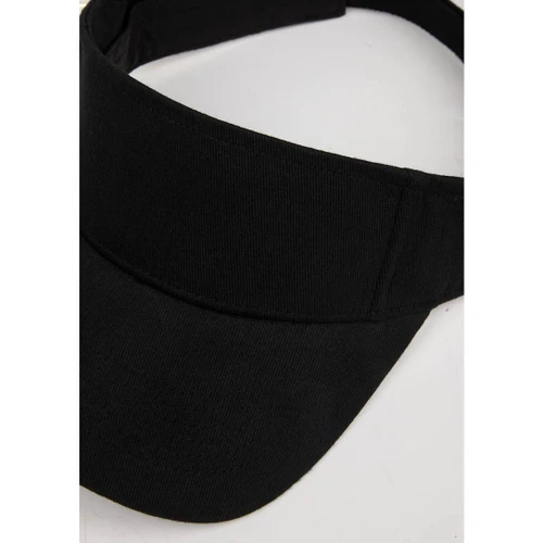 Black (995)