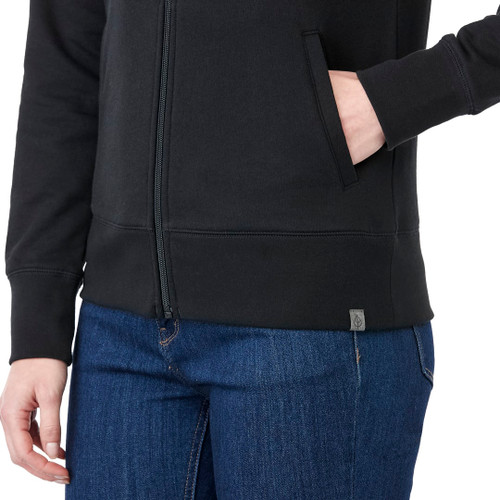 Black (995)