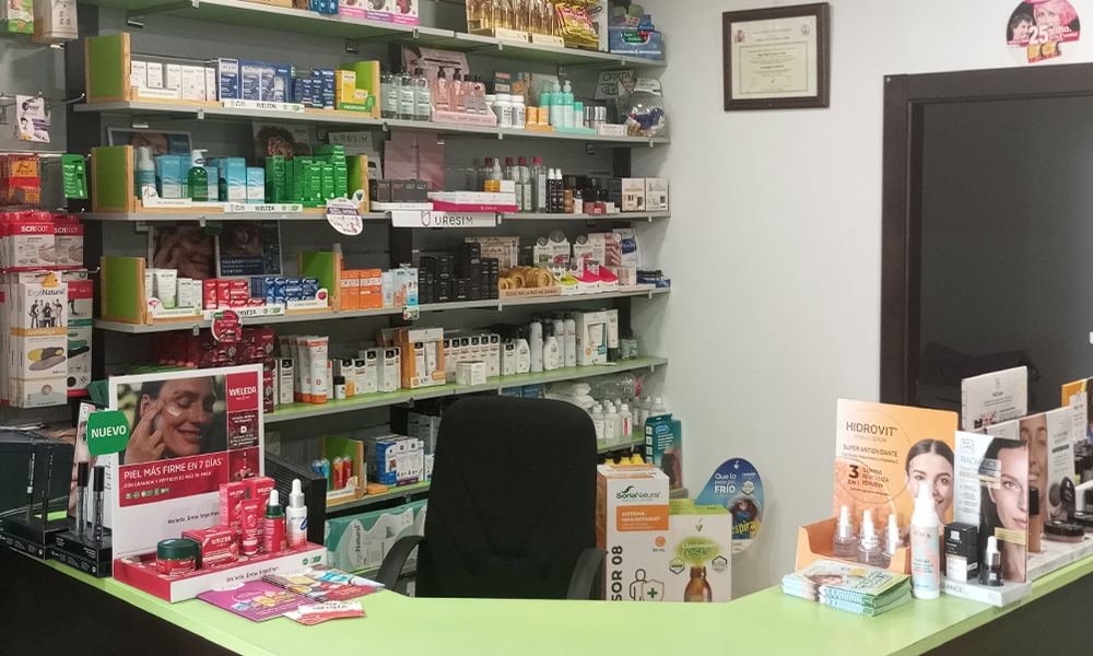 Parafarmacia Libertad, en Casariche, Sevilla