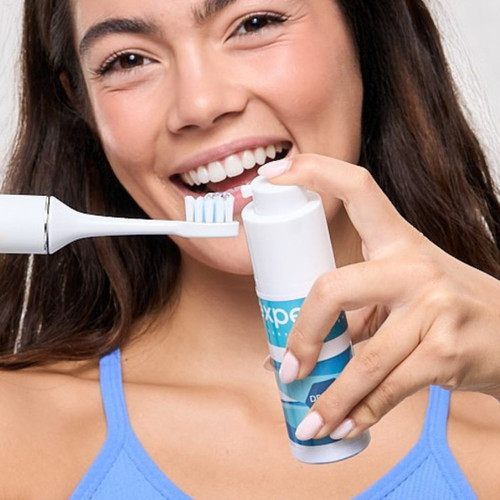 carbamide peroxide gel
professional whitening gel
teeth whitening gel