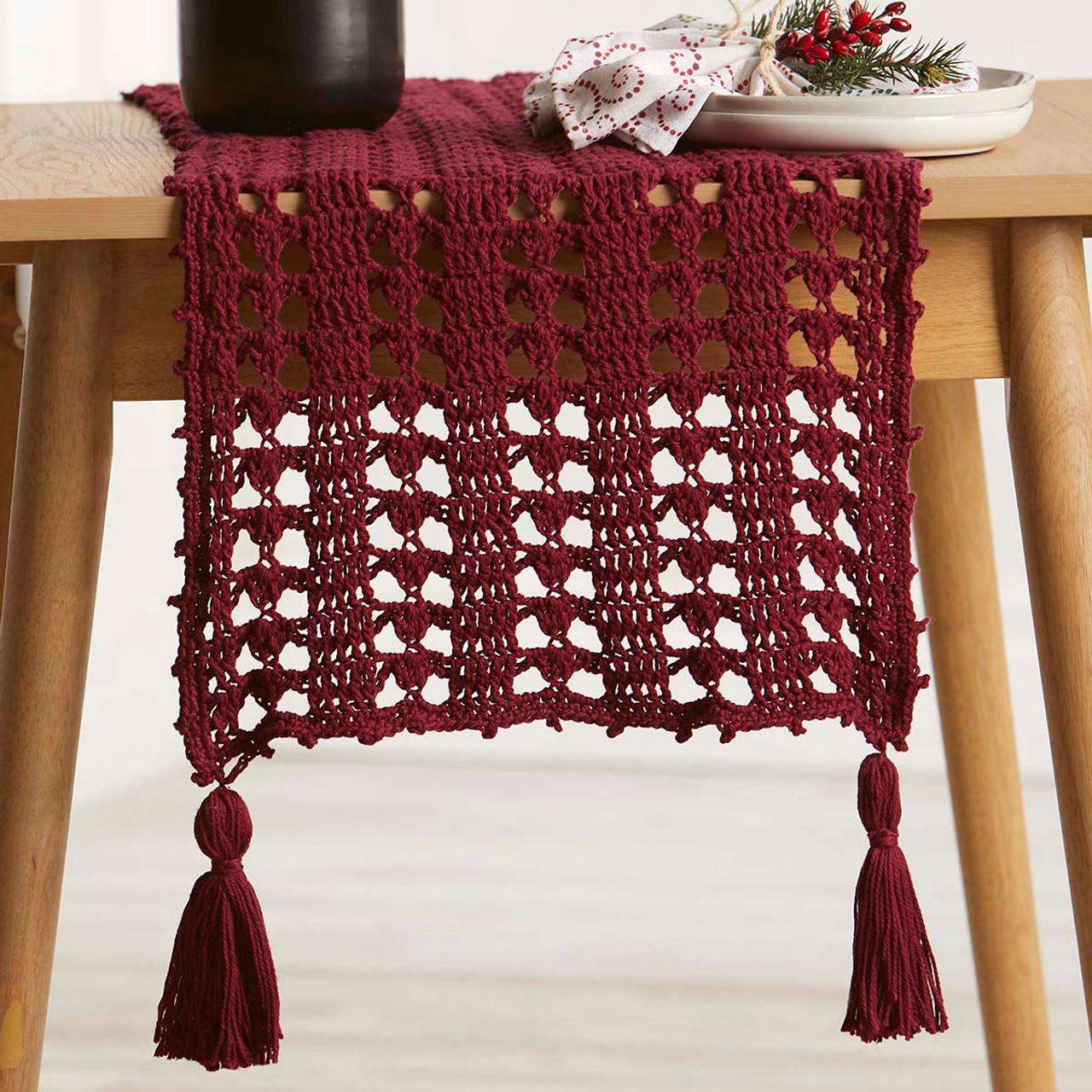 Willow Yarns Holly & Hymn Table Runner Paid Download