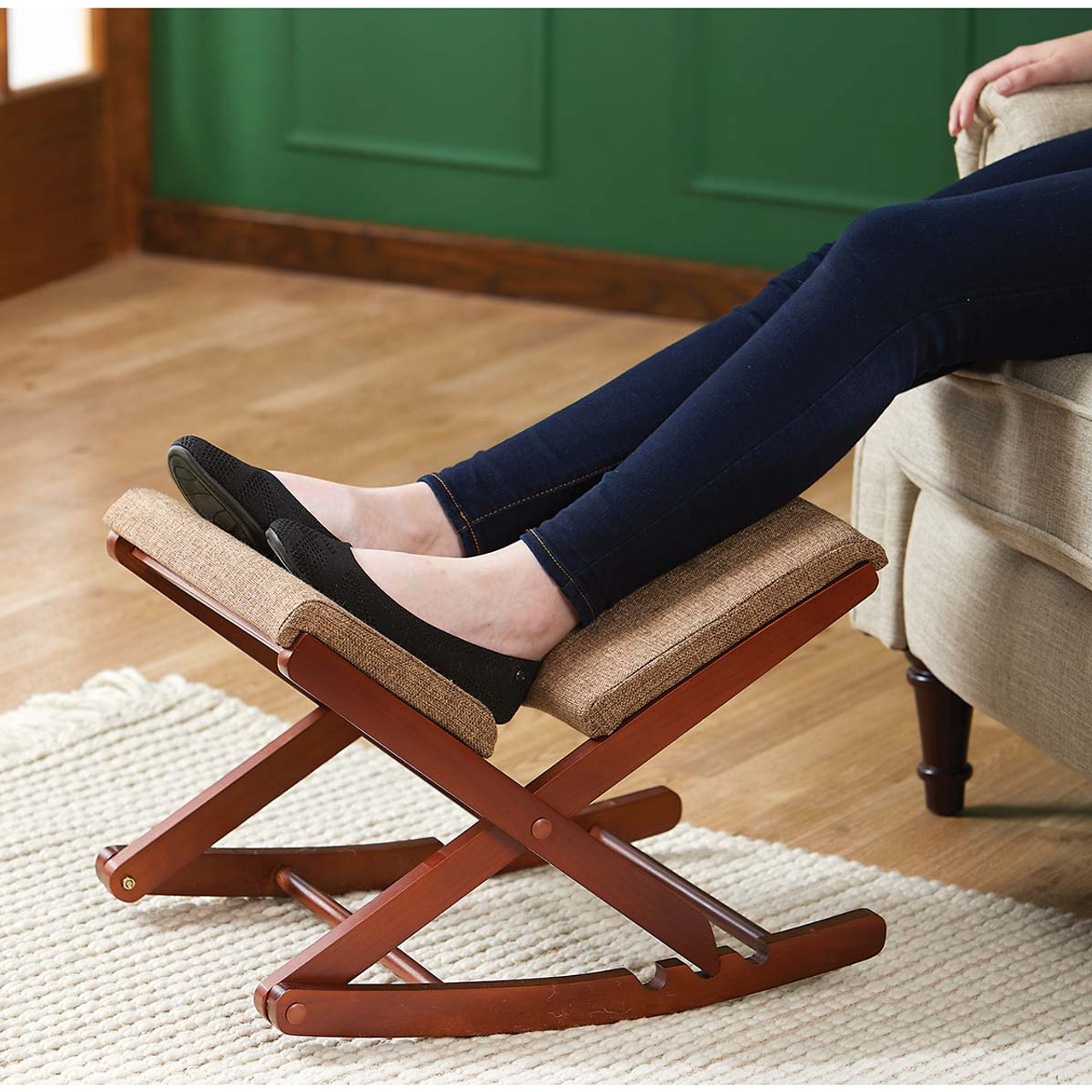 Chums luxury cushion padded adjustable footstool portable foot rest  5054992611442