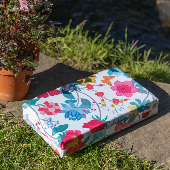 Luxury Garden Kneeler / Kneeling Pad With Handle - Midsummer Morning Floral