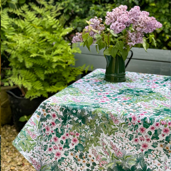 Outdoor Garden Water Resistant Tablecloth AVAILABLE IN 7 SIZES - Optional Centre Hole for Parasol - Cottage Garden White, Traditional Floral