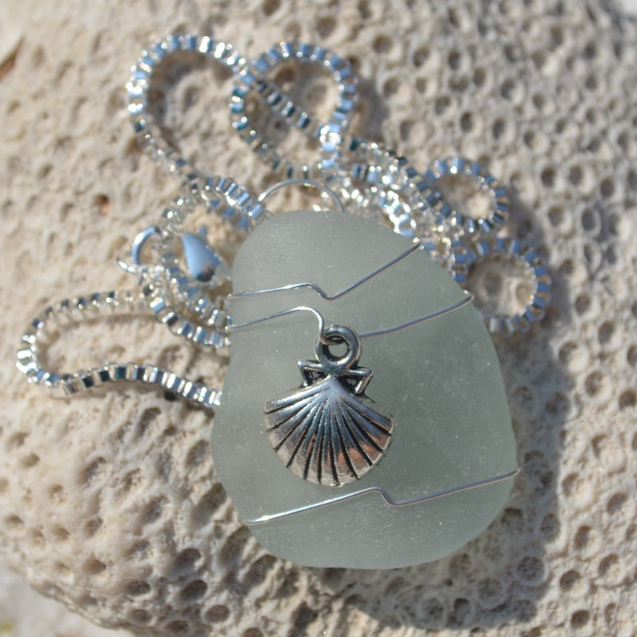 Clam Shell Pendant 