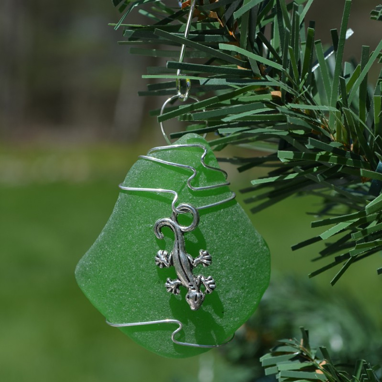 Wire Wrapped Lizard Ornament