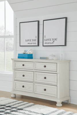 Ashley Robbinsdale Antique White Dresser