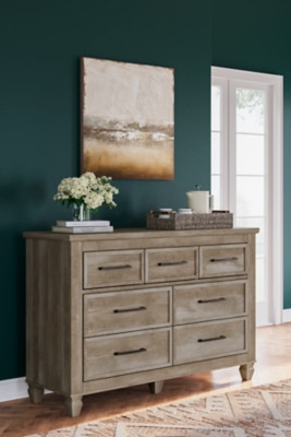 Ashley Yarbeck Sand Dresser
