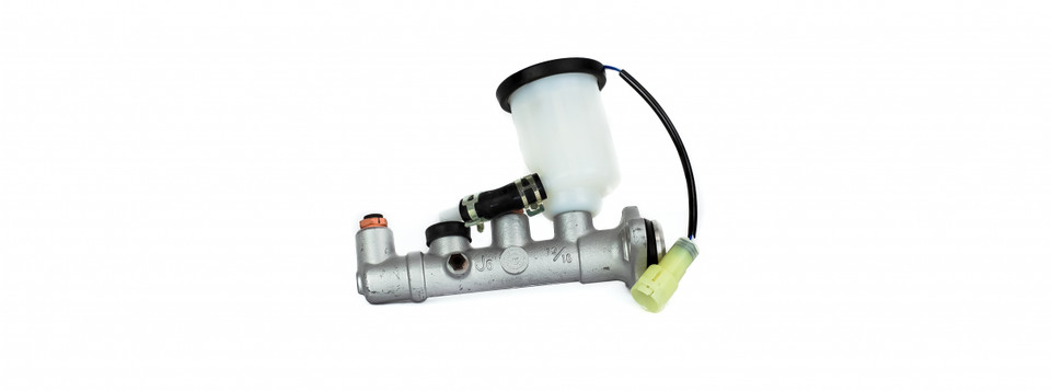 Advics OEM Replacement Master Cylinder  for the AE86