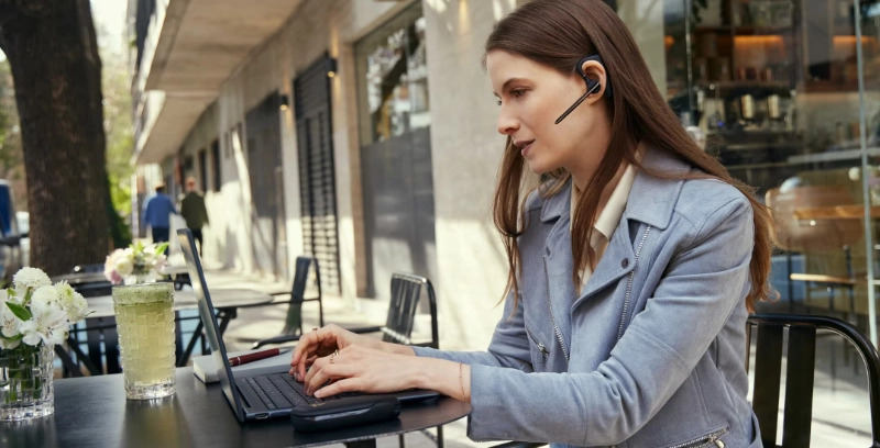 poly-voyager-legend-50-m-bluetooth-headset-uc-lifestyle-1.jpg