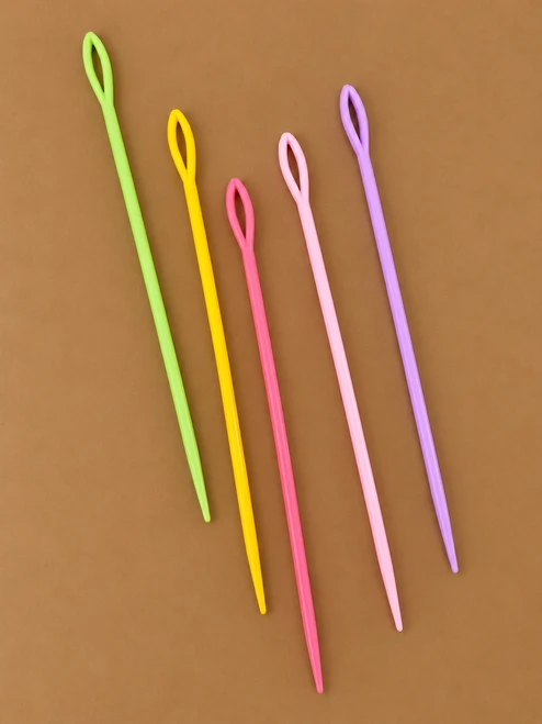 Plastic Big-Eye Needle — 5.9", Assorted Colors