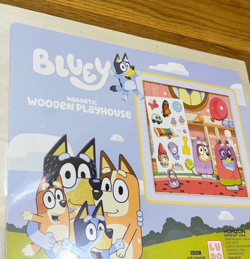 Bluey Magnetic wooden playhouse