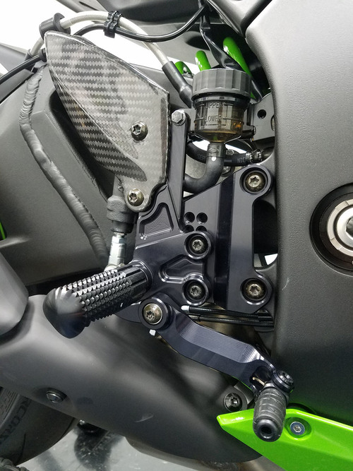 graves-2019-zx10-zx10rr-rearsets-01-58550.1553637569.500.750-1-.jpg