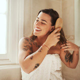 5 holistic ways to harness healthy hair