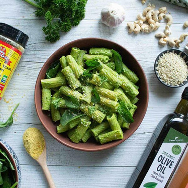 15-min fridge raid green pasta
