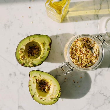 How to Eat Simple, Tasty & Nutritious Snacks