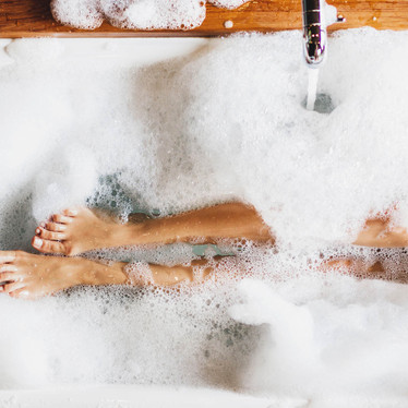 7 Things You Need To Know About Intimate Feminine Washes