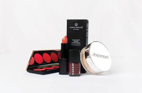 hp-category-right-img.jpg Natural Makeup