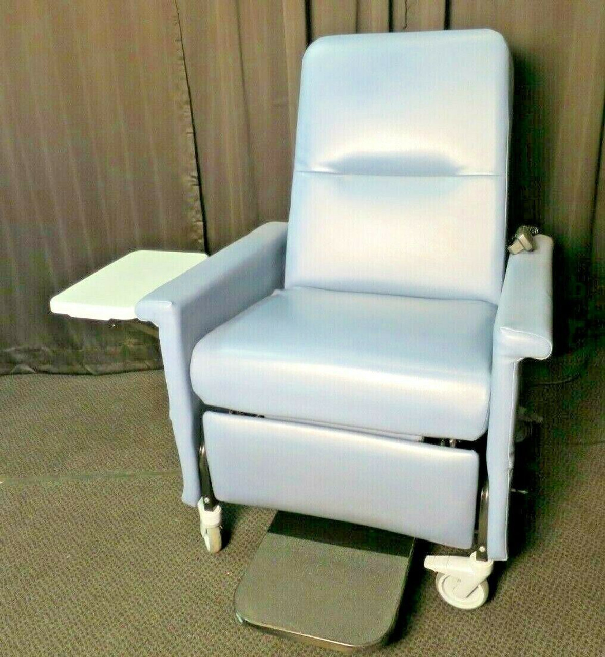 Transfer Treatment Power Recliner with Swing Away Arms