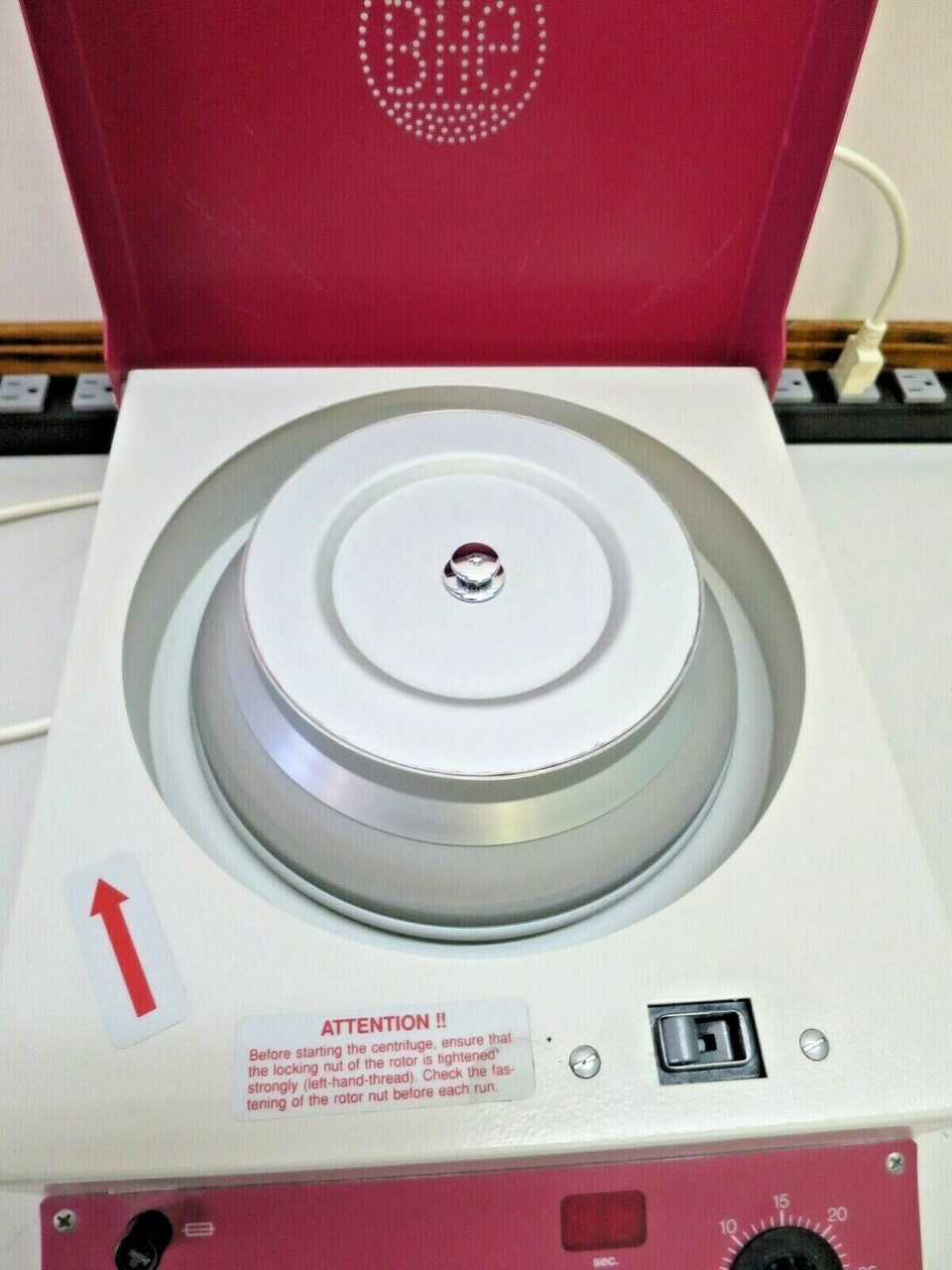 Hermle Z 230 M Microcentrifuge - Works - Manual Release