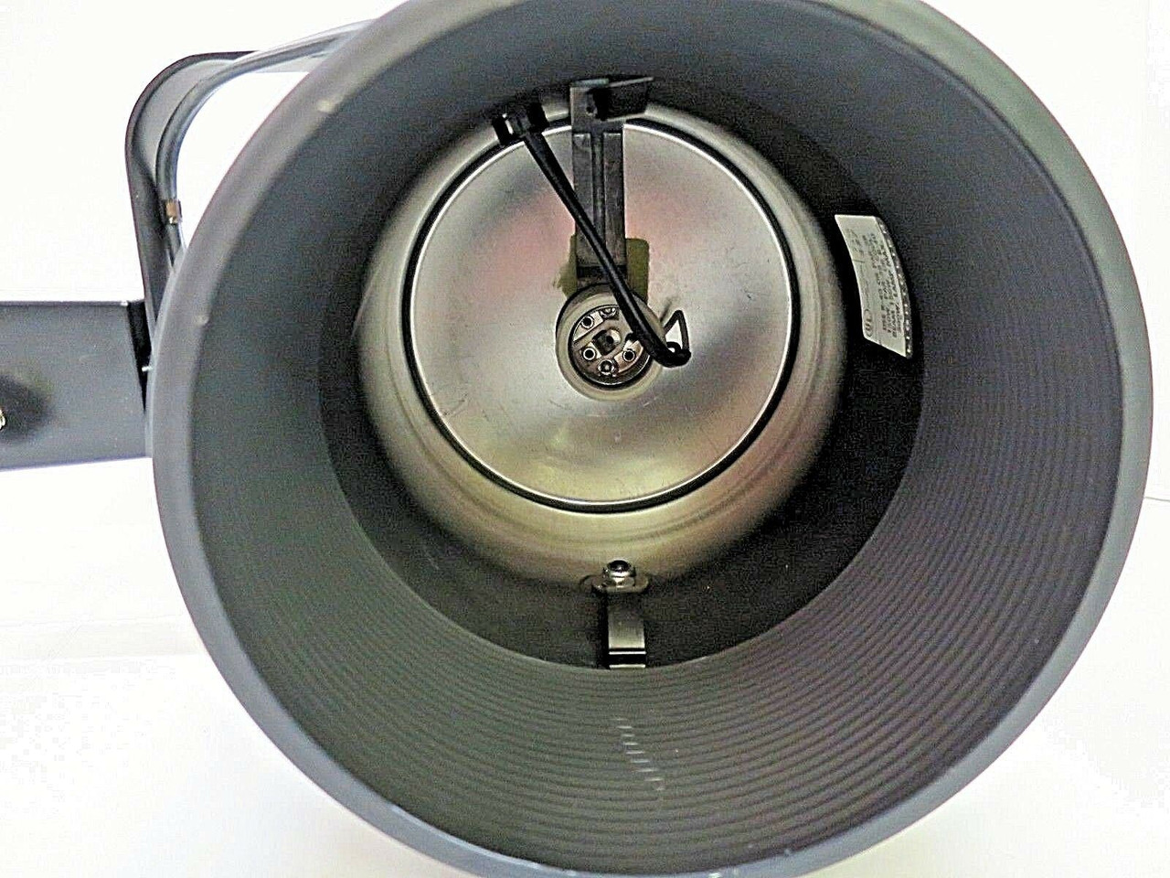 PAR38 Flatback Cylinder  Track Light W/ Black Baffle Lightolier Lytespan 7498