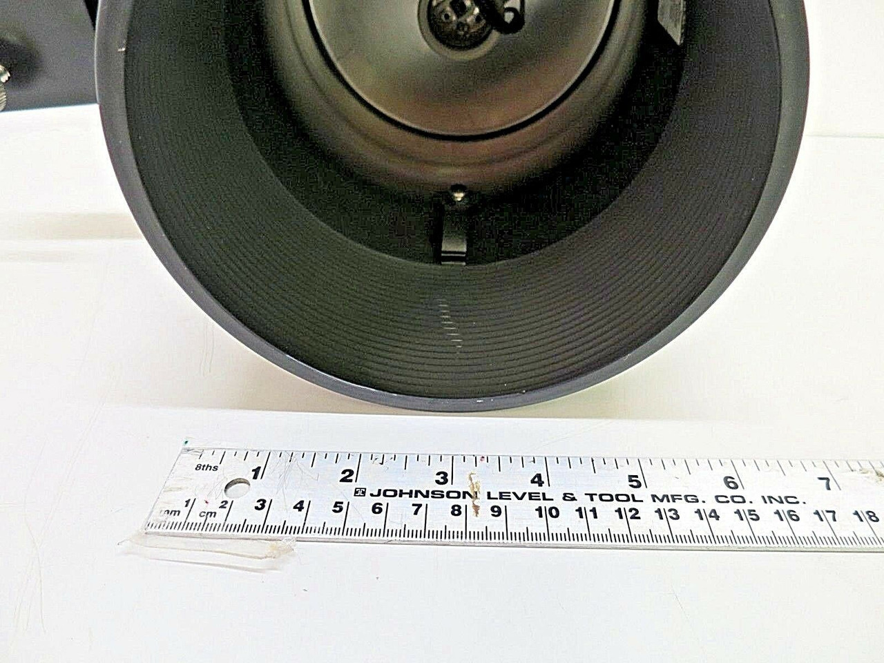 PAR38 Flatback Cylinder  Track Light W/ Black Baffle Lightolier Lytespan 7498