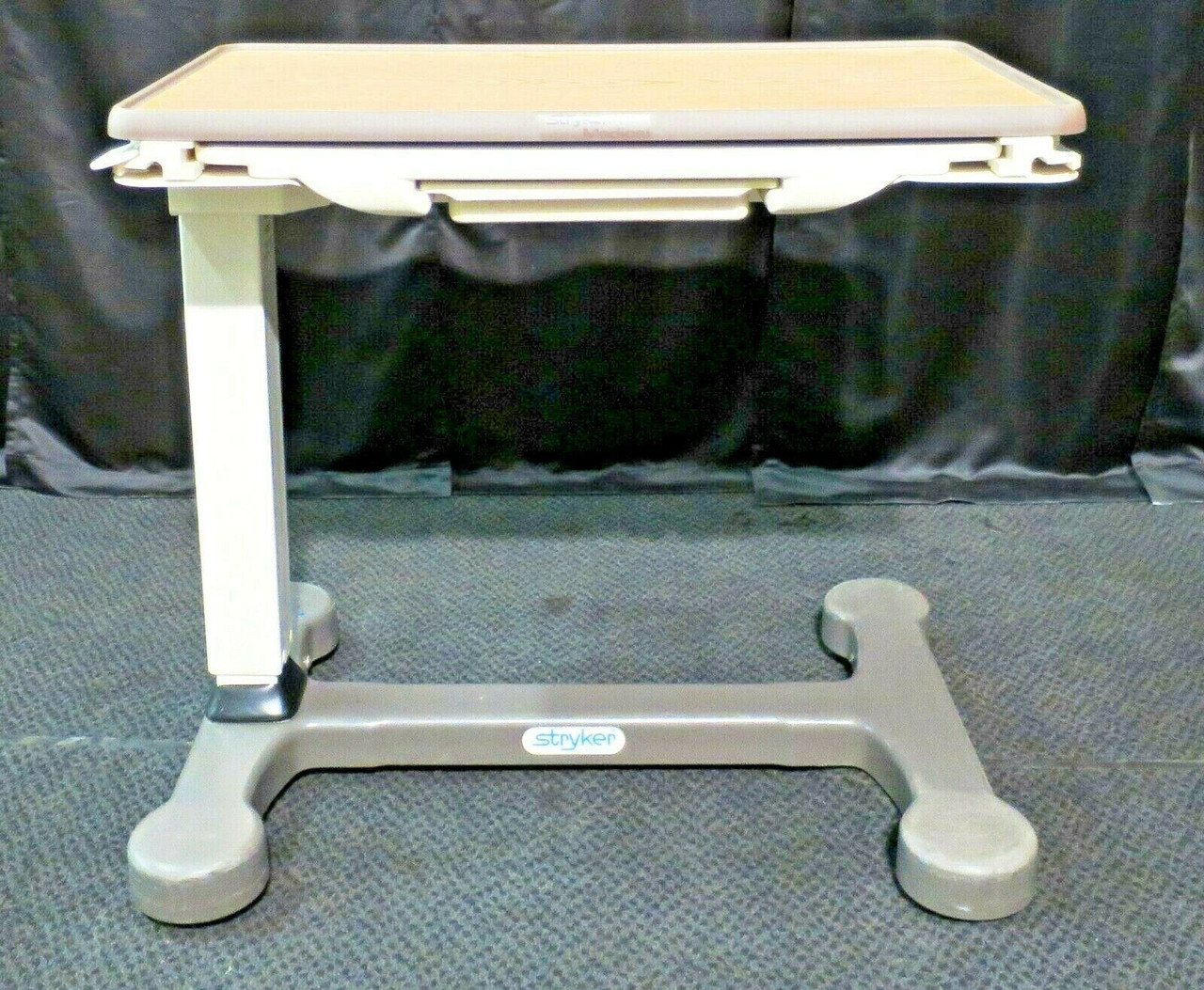 Split-Top Overbed Table Stryker Medical