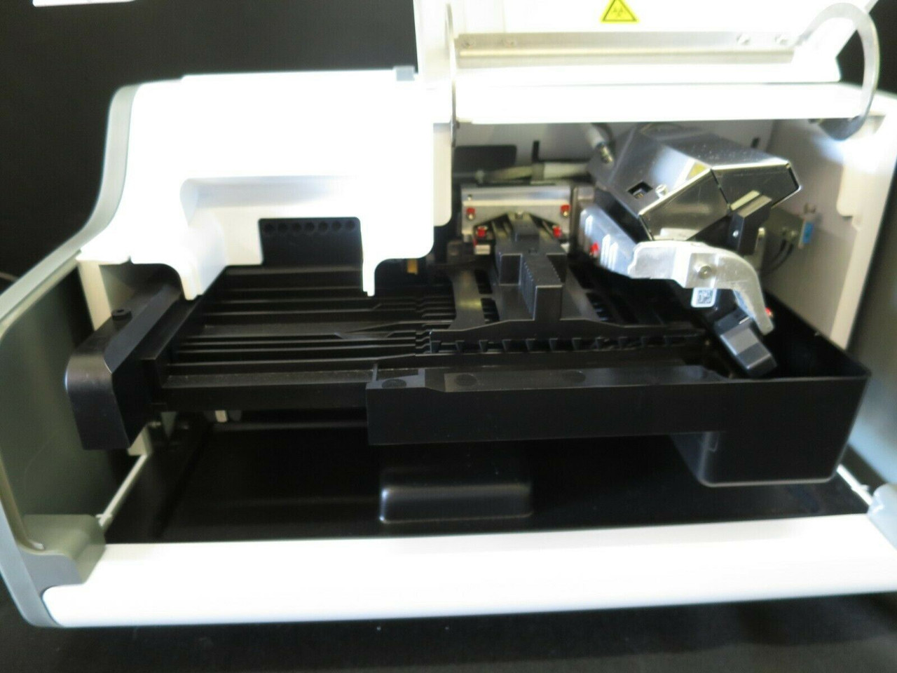 Roche Corbus u411 Semi-Automatic Test Strip Urine Analyzer