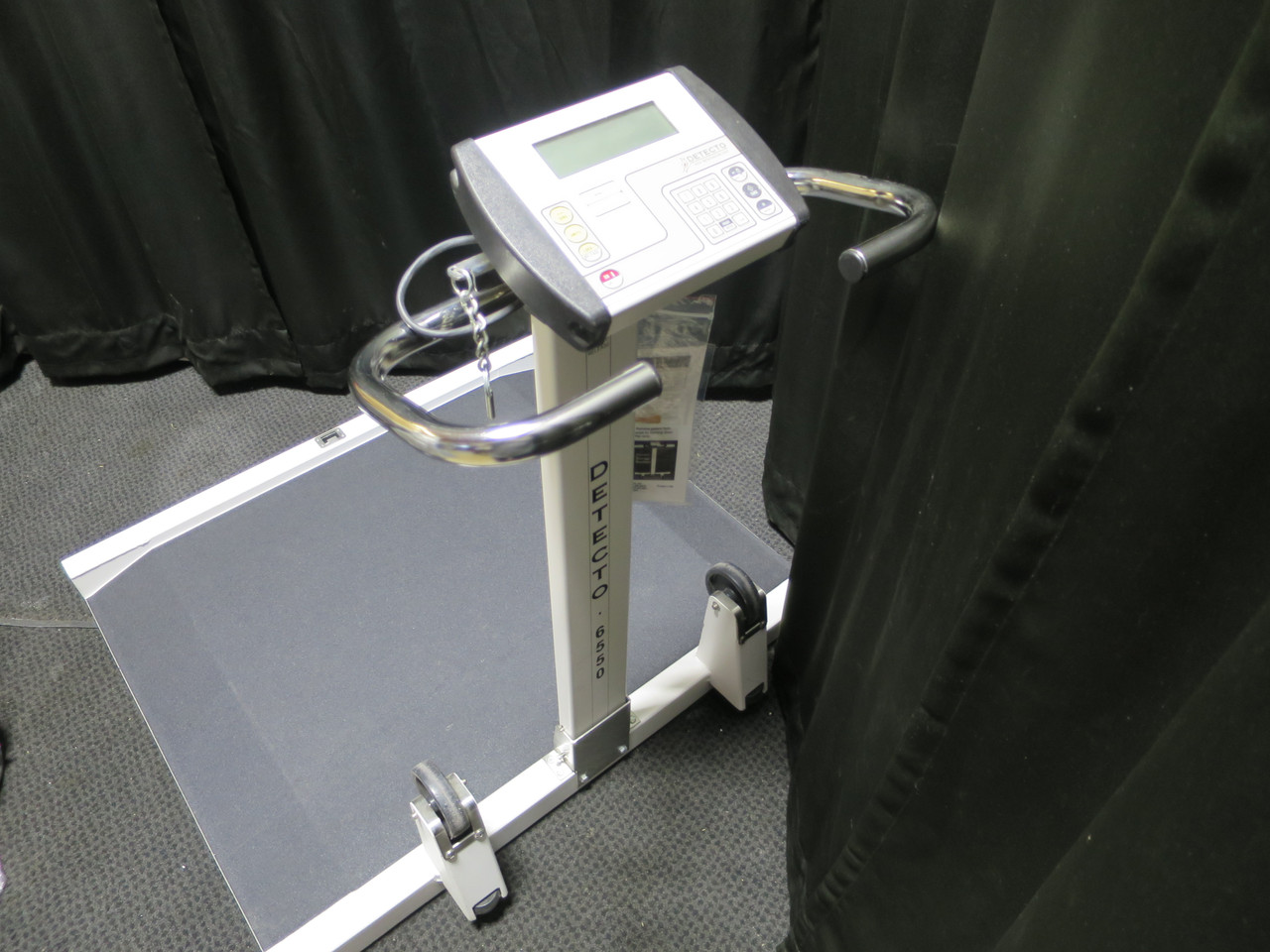 Detecto 6550 Foldaway 1000 LB Battery Operated Wheelchair Scale
