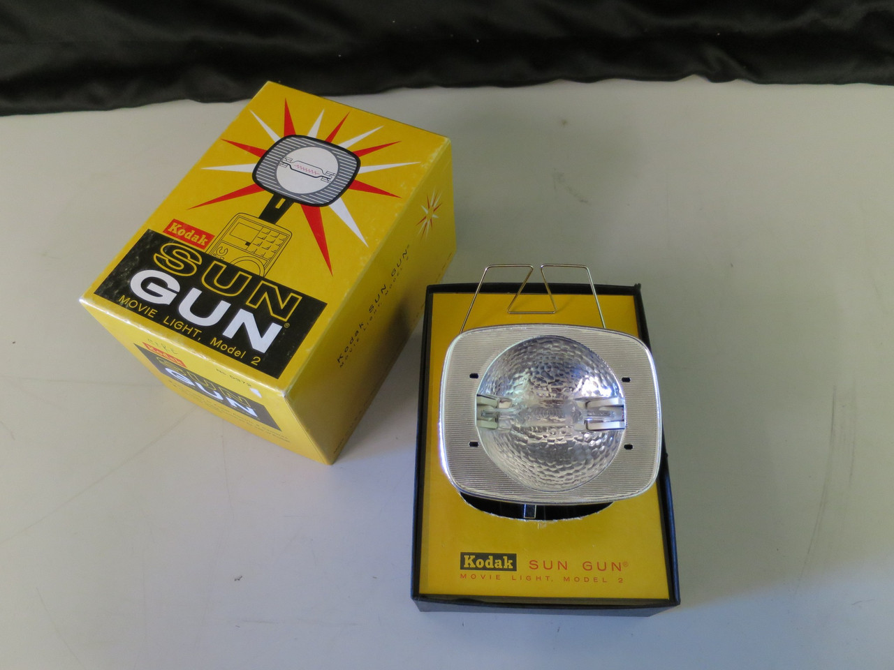 Vintage Kodak Sun Gun Model 2 Movie Light