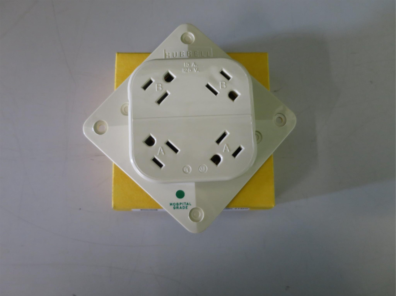 Hubbell HBL415HI Receptacle, 15A, 125V Surface Mount Quad Outlet