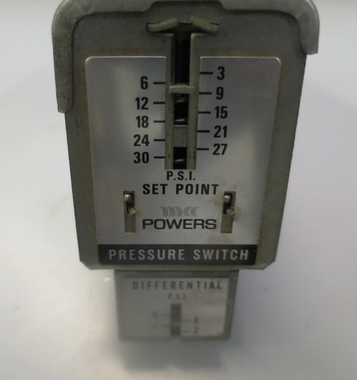 Pressure-Electric Switch Powers 251-0001