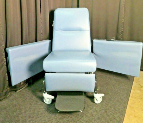 Transfer Treatment Power Recliner with Swing Away Arms