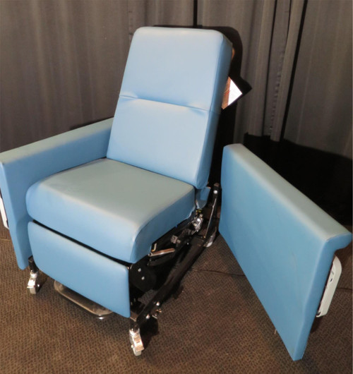Patient Transfer Bariatric Power Recliner with Swing Away Arms Champion 86P