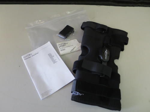 Knee Brace DonJoy Playmaker 11-0558-3