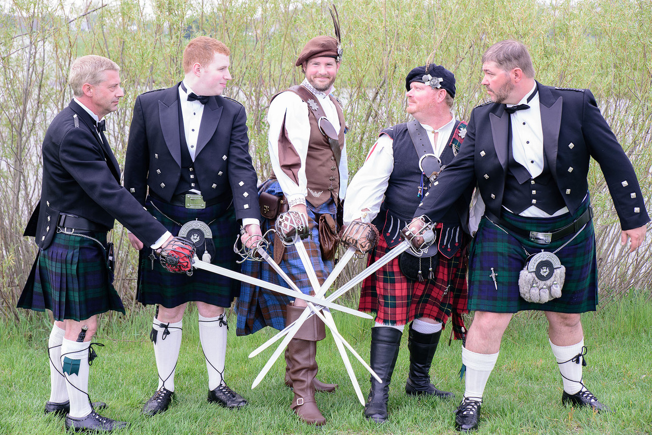 Scottish Handmade Traditional Carolina States Tartan Kilt For Men Custom Kilts E - Foto 1