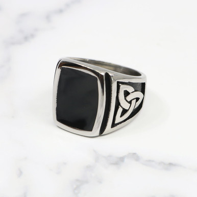 Black Onyx Stainless Steel Triquetra Ring | Celtic Trinity Knot